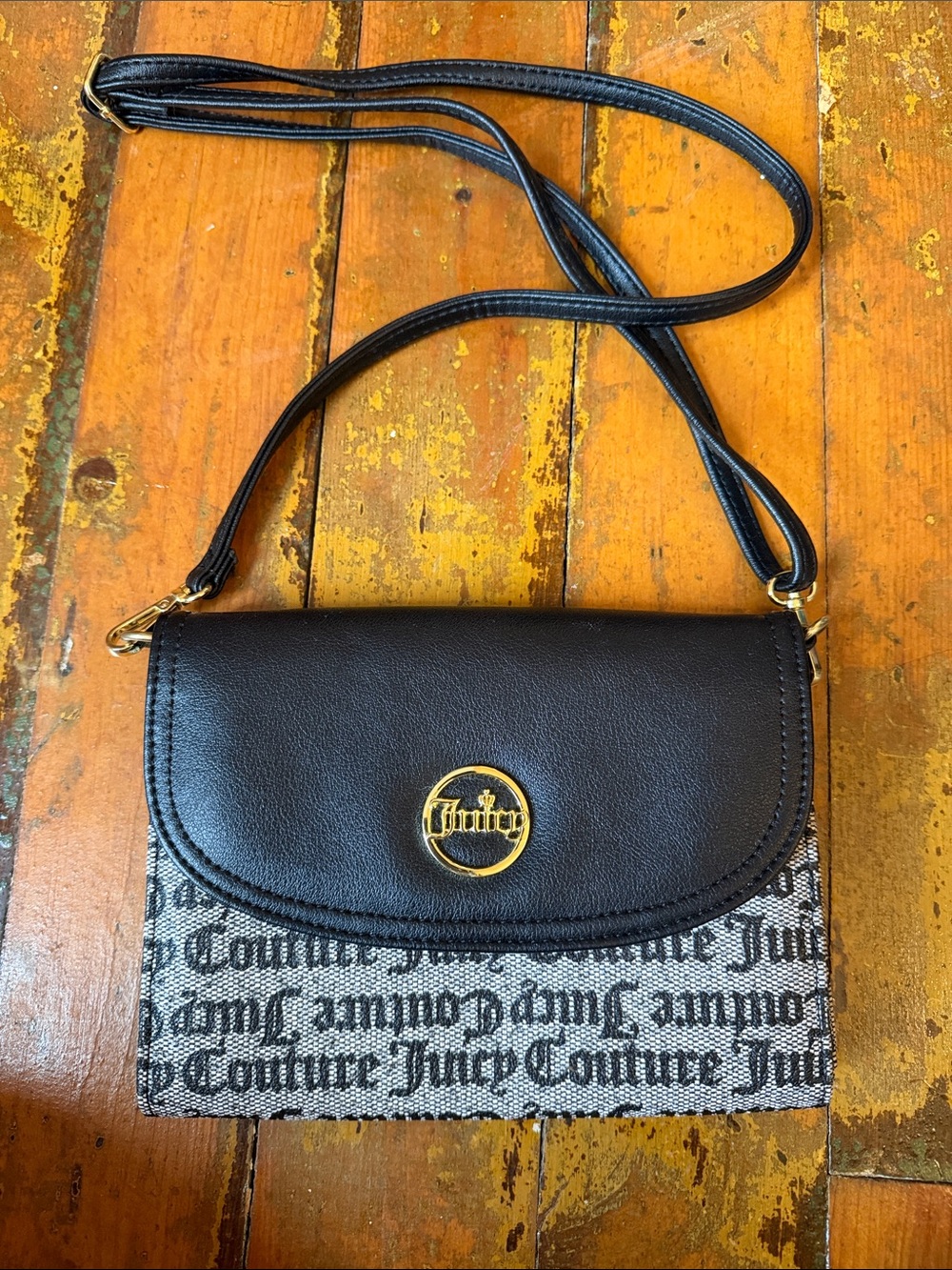Juicy Couture Black and Cream Logo Crossbody Bag